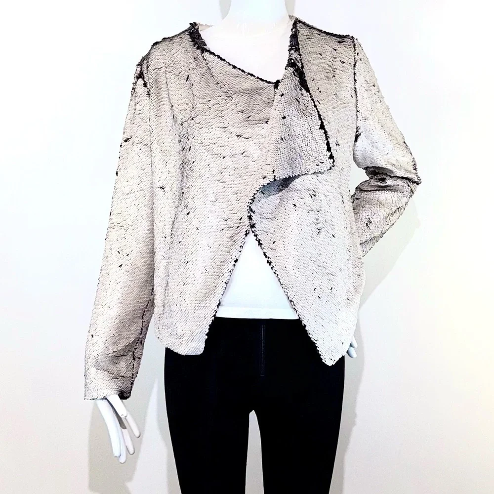 NWT CUPCAKES & CASHMERE Two Tone FLIP SEQUIN Blazer/Jacket Size: Medium